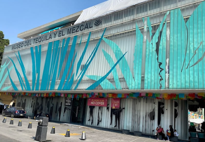 Visitando el Museo del Tequila y el Mezcal